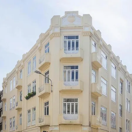 Vintage Downtown With Patio Apartment *