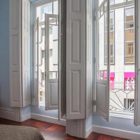 Vintage Downtown With Patio * Porto
